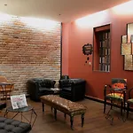 Victoria Hotel