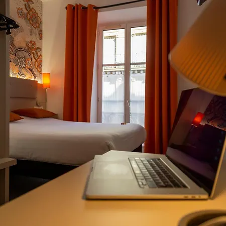 Victoria Hotel